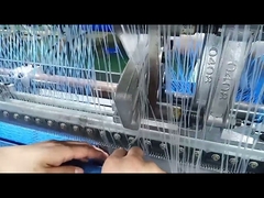 Machine industrielle de tissage, tricotage et gaufrage pour filet d'ombrage en aluminium