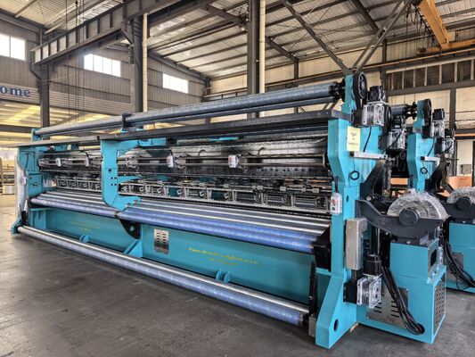 La machine de tricot à la courbe RS260 répond aux exigences de production des filets agricoles et industriels